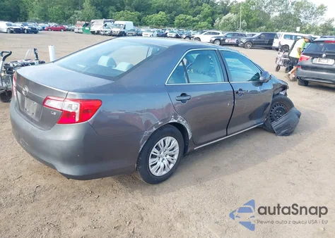 2014 Toyota Camry Le z USA, uszkodzony, nr VIN 4T4BF1FK9ER341677
